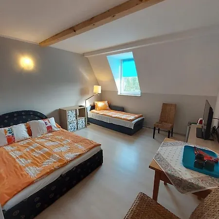 Bed & Breakfast Pod Krokodylem