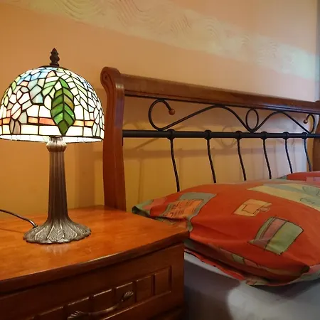 Pod Krokodylem Bed & Breakfast