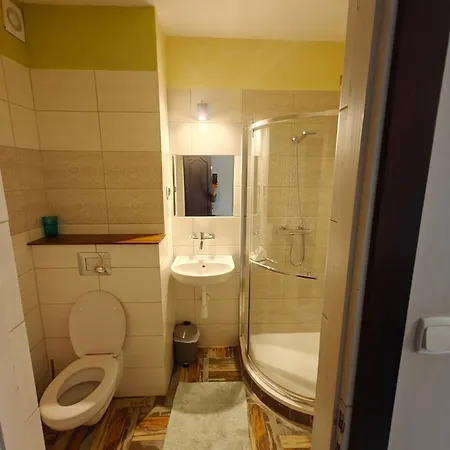 Pod Krokodylem Panzió 3*
