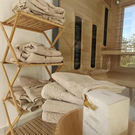 Pod Krokodylem Bed & Breakfast