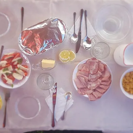 Pod Krokodylem Bed & Breakfast